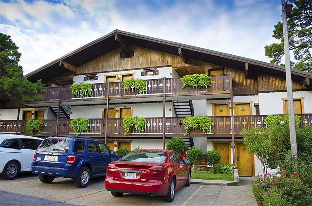 Bavarian Inn Motel & Restaurant Eureka Springs Exterior photo